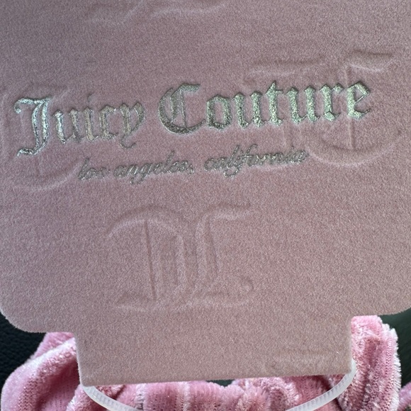 Juicy Couture Pink Velvet Bow with Gold Accents. NWT. Oversized Scrunchie Preppy - Picture 2 of 4